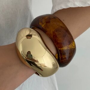 Salircon Vintage Irregular Resin Acrylic Chunky Bangles for Women Exaggerated Geometric Metal Charm Bracelets Party Jewelry Gift