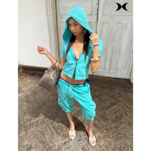 American street spice girl style short-sleeved hooded zipper coat seven-beam leg pants suit solid color fashion sports style.